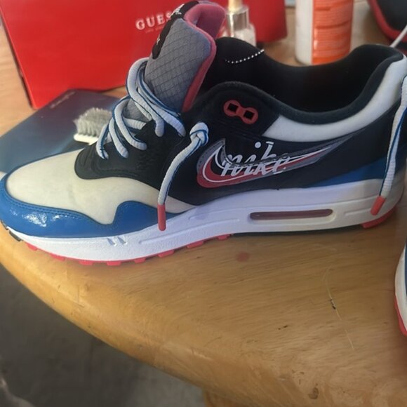 sneakers - Picture 4 of 12